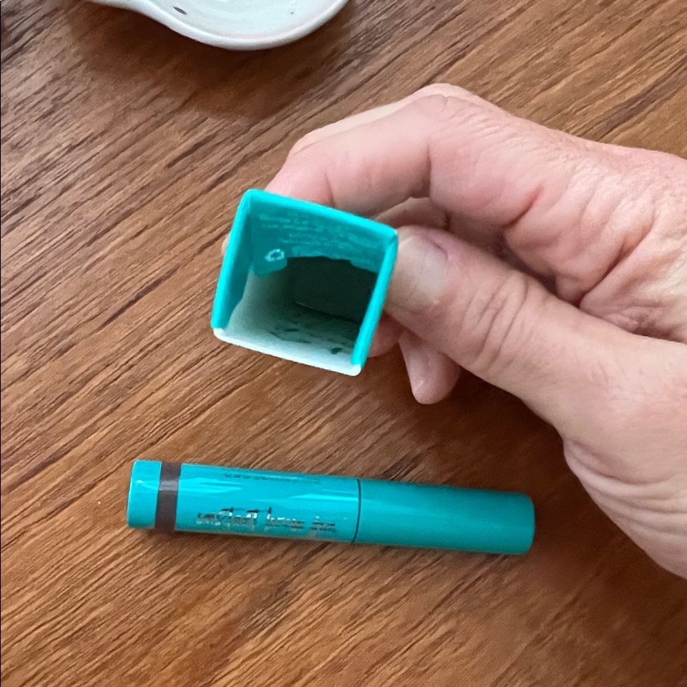 Thrive Causemetics Instant Brow Fix Semi-Permanent Eyebrow Gel in Cool Brown - Picture 2 of 5